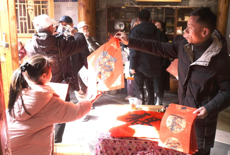  ����羵ͷ����ζ